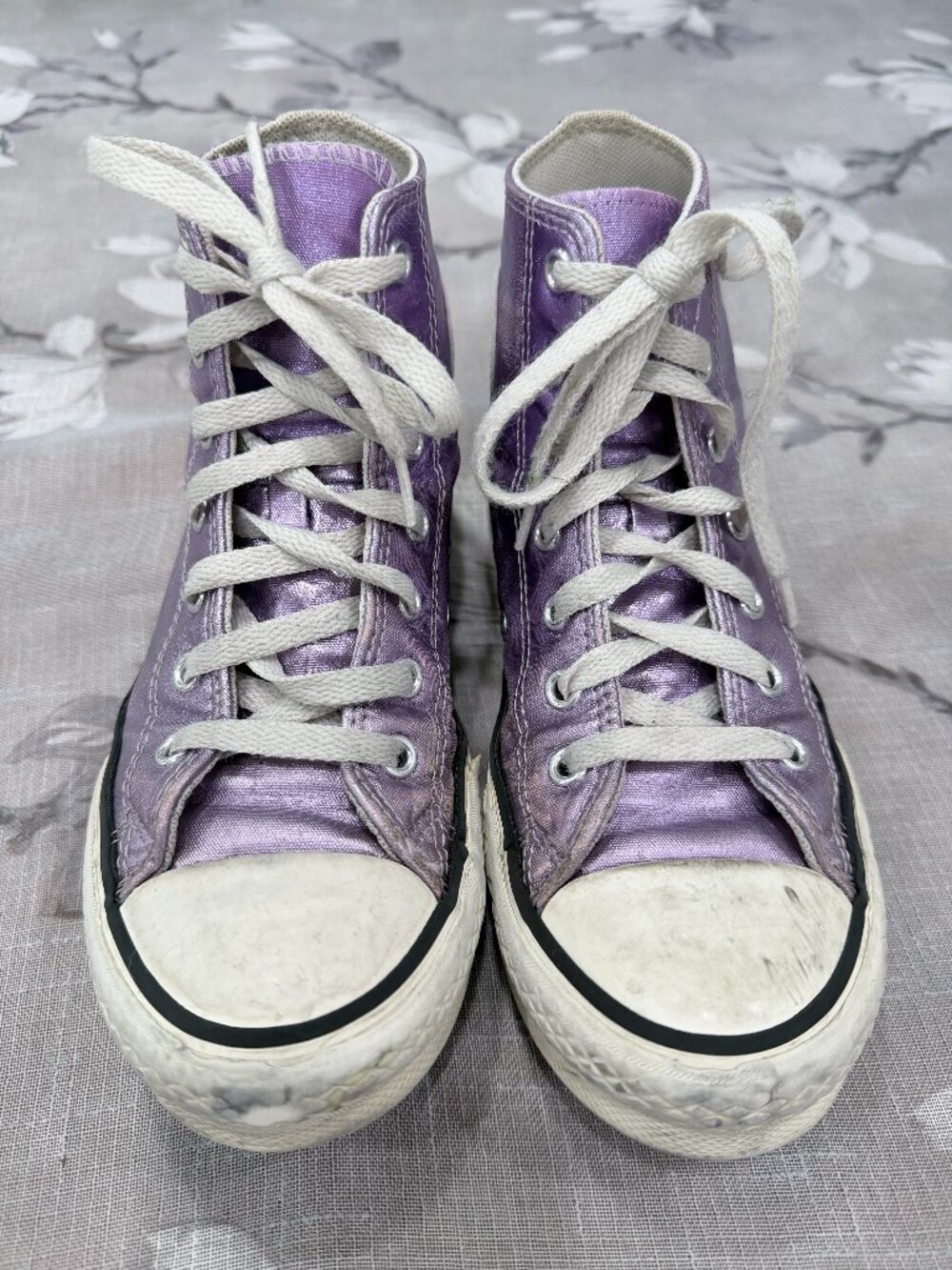 Converse Chuck Taylor All Star Metallic Lavender High Top Sneakers Sz 3 women 5